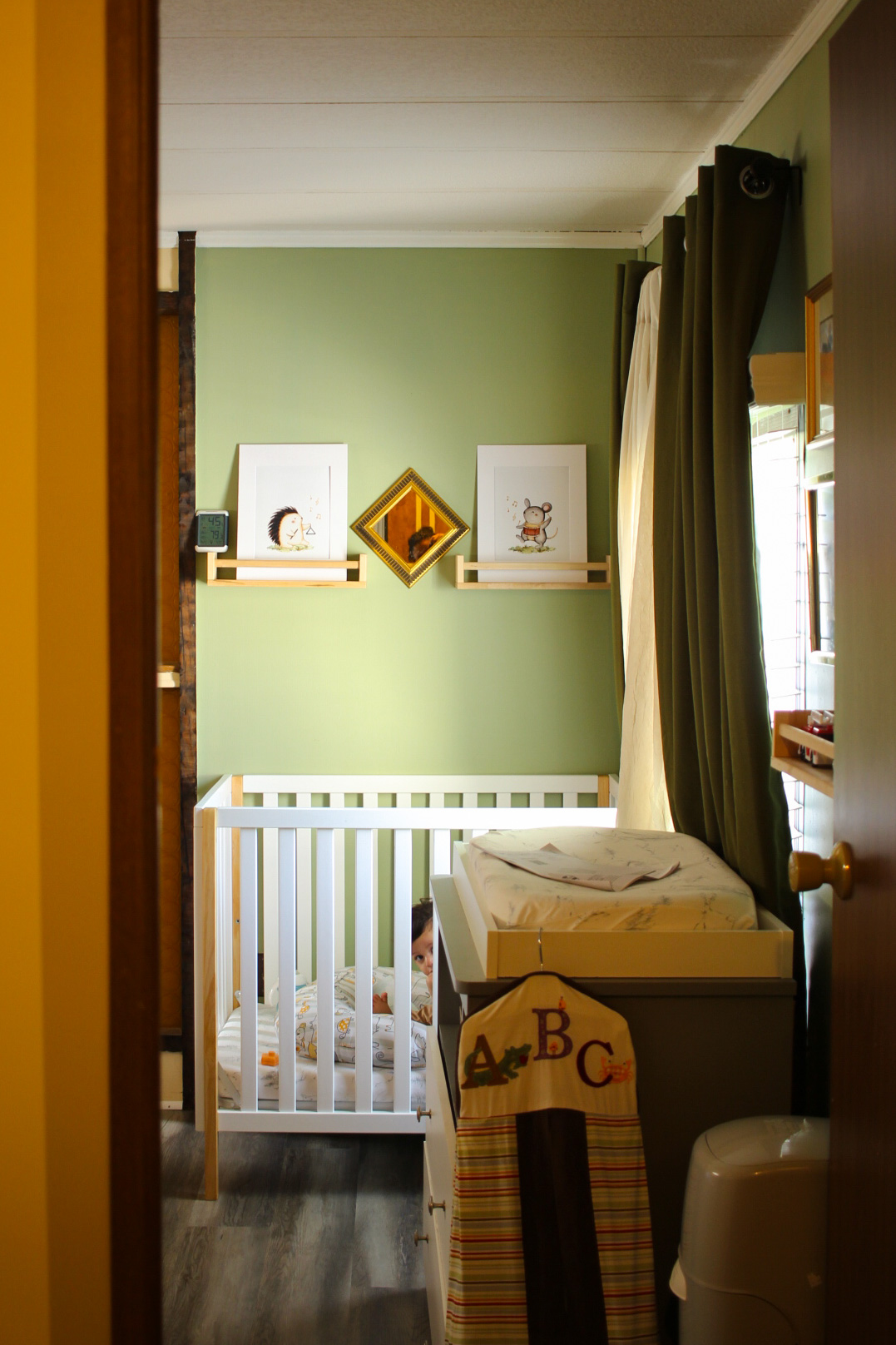 Baby Room Script Simple Shared Nursery Bedroom for Baby on a Tight Budget - Pigment Script